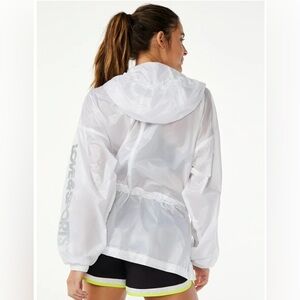 Love & Sports Packable White Reflective Anorak Jacket Sport Top with Hood